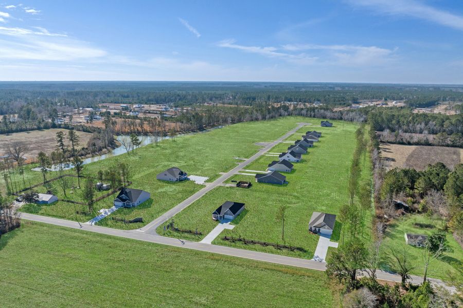 Furnie's Place New Homes in Loris, SC.  - Slide 7