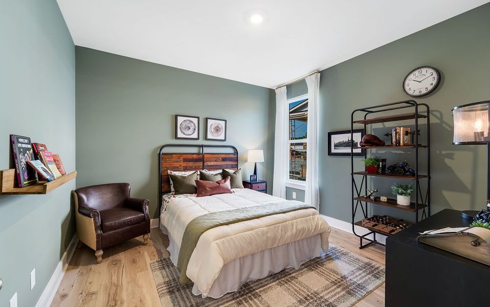 Furnished interior in a model home at Dorris Farm in White House (Image 30).