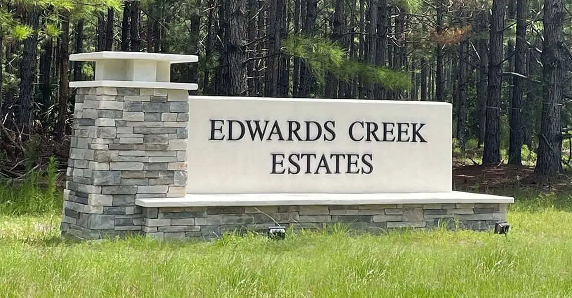Edwards Creek Estates:Edwards Creek Estates is located on Jacksonville Northside with one acre lots