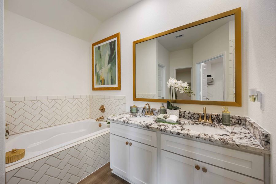 Alicante Model Home – Picasso Floorplan – Primary Bathroom Alicante Model Home – Picasso Floorplan – Primary Bathroom