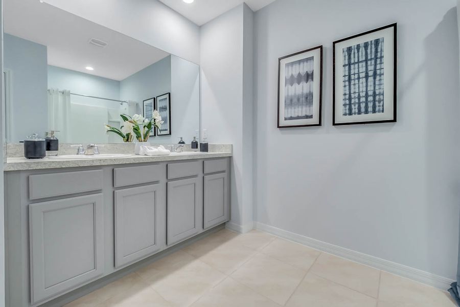 Image 23 of the Charles Cove Express community in Davenport, FL.