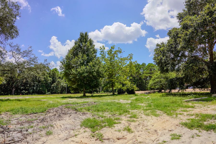 Image 22 of the Doyle Hawkins Landing community in Navarre, FL.
