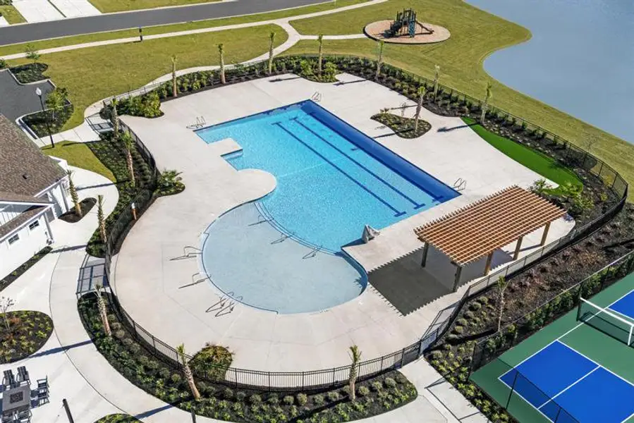 RESORT-STYLE AMENITIES INCLUDING A POOL, FITNESS CENTER, PICKLEBALL & MORE