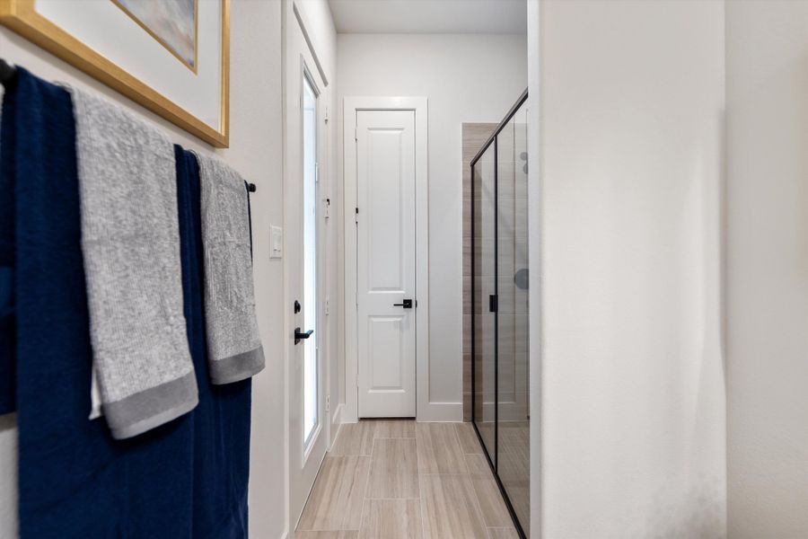 Furnished interior in a model home at Creekview Addition in Van Alstyne (Image 41). Furnished interior in a model home at Creekview Addition in Van Alstyne (Image 41).