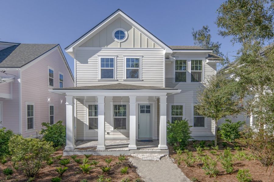 Front exterior of a home in the Amelia Park community, located in Fernandina Beach, FL (Image 4).