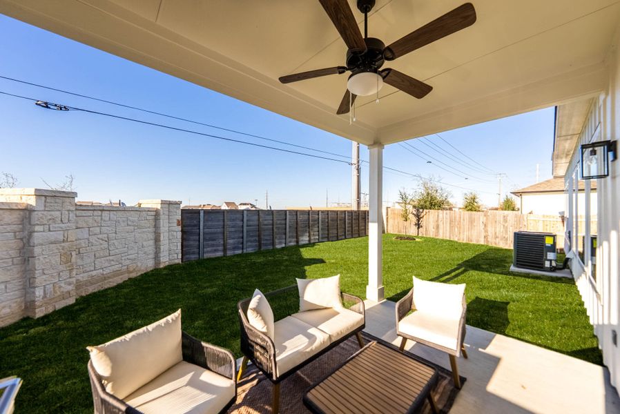 Exterior details of a home in Weltner Farms 60’s, New Braunfels (Image 19).