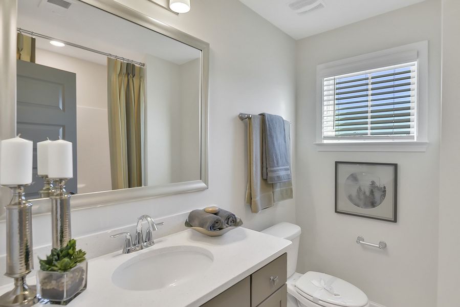 Secondary Bathroom | Roland