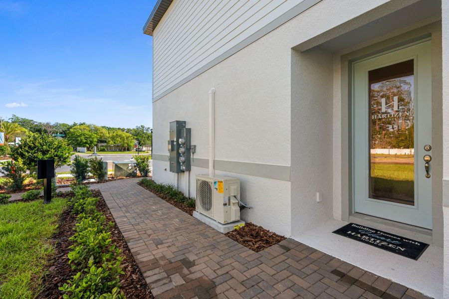 Exterior details of a home in Shenandoah Reserve, Orlando (Image 21).