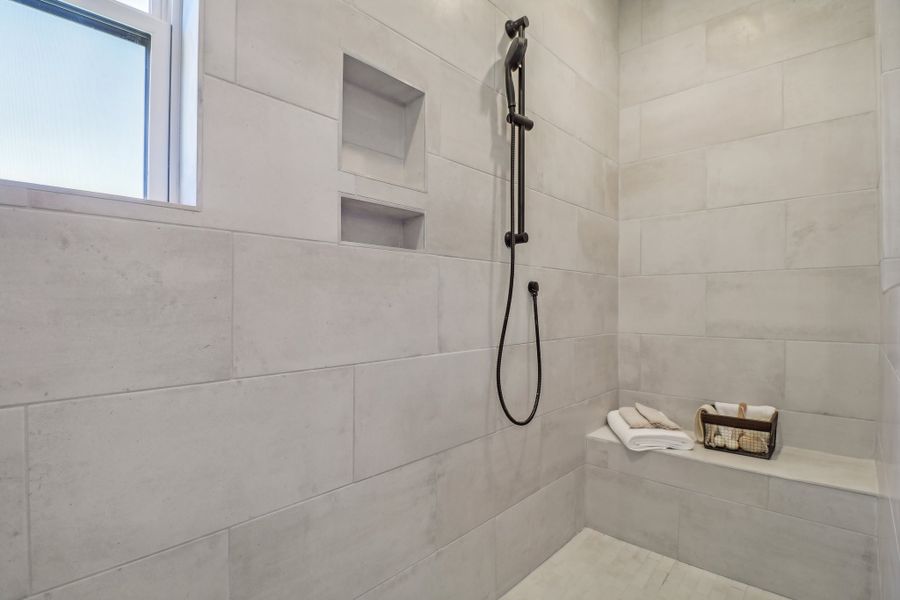 Madeline II Primary Bath 3