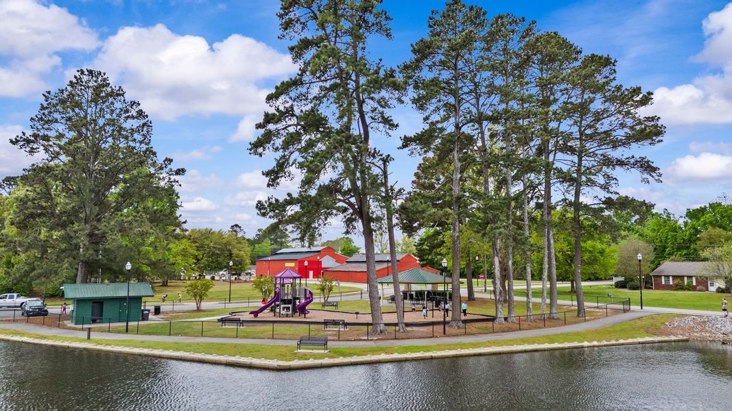 Community amenity available to residents of Neill's Pointe in Angier (Image 4).