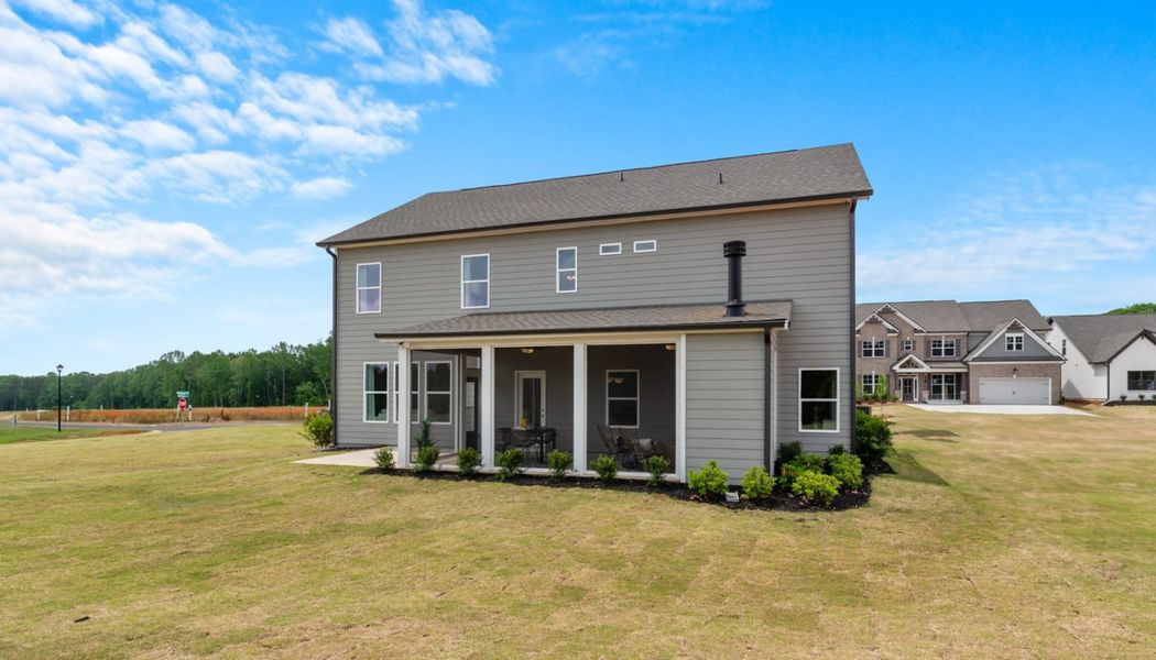 Exterior details of a home in Summerlin, Winder (Image 24).