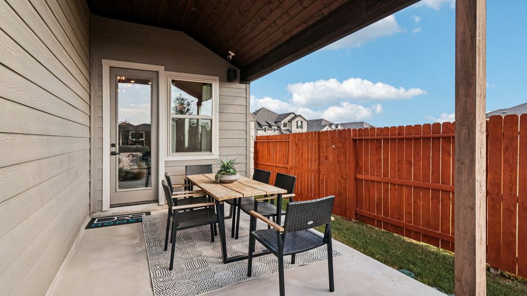 Exterior details of a home in Meyer Ranch – Premier, New Braunfels (Image 13).