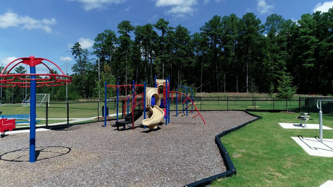 Image 36 of the Ellis Crossing Townes community in Durham, NC.