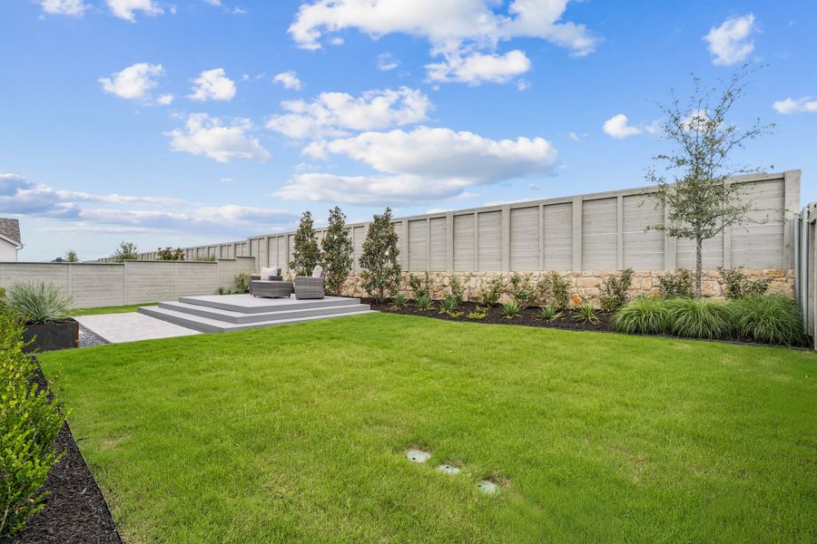 Private Backyard with Designer Landscaping Private Backyard with Designer Landscaping