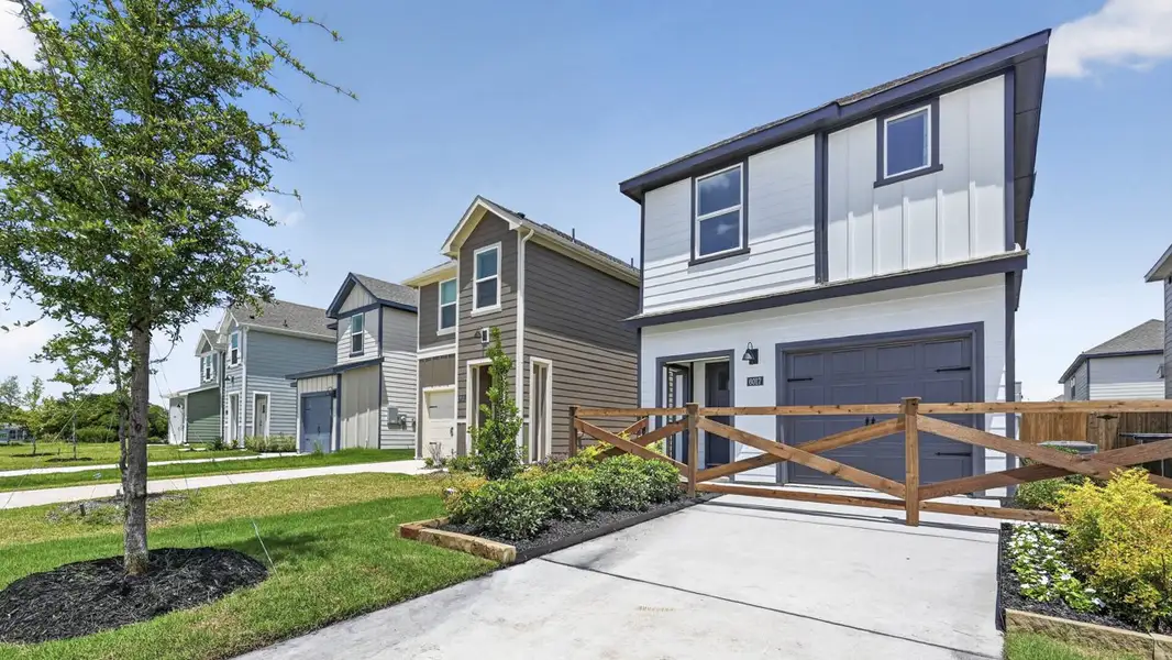 Front exterior of a home in the Arbor Trails North community, located in Princeton, TX (Image 3).