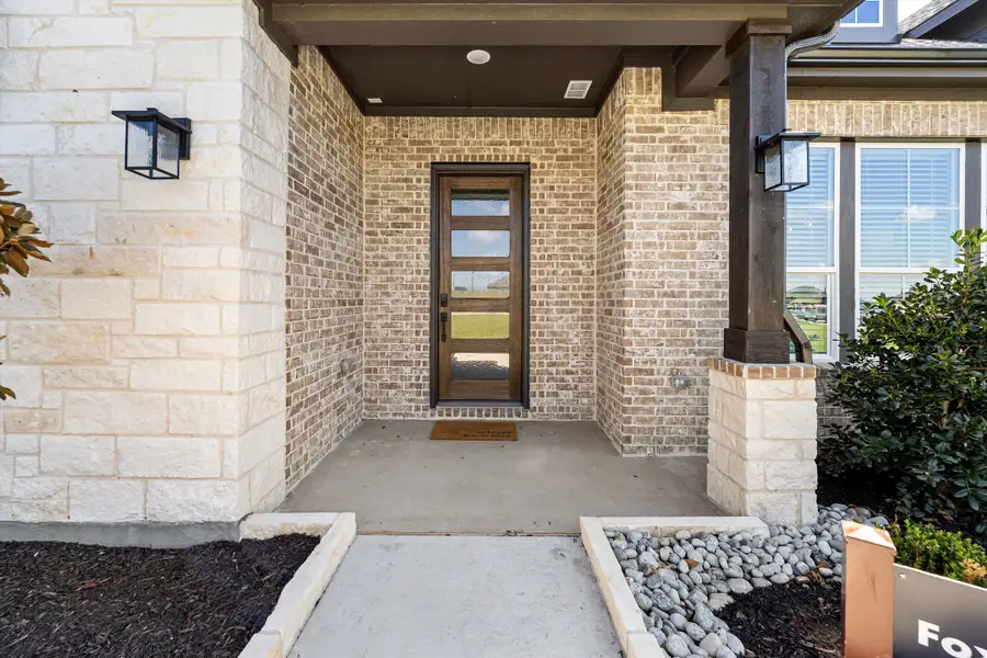 Exterior details of a home in Creekview Addition, Van Alstyne (Image 3). Exterior details of a home in Creekview Addition, Van Alstyne (Image 3).