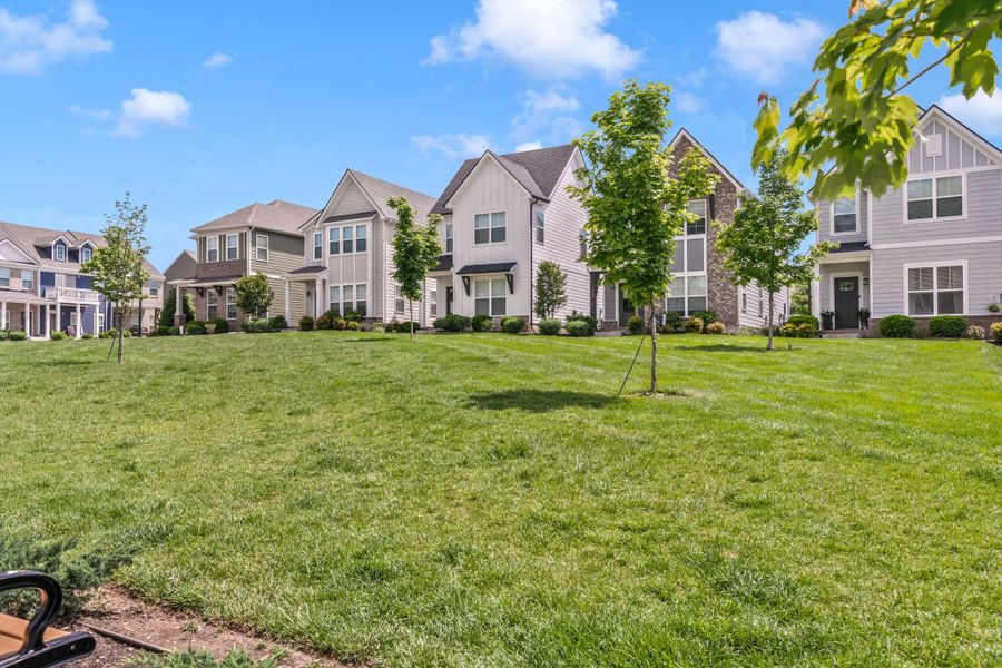 Front exterior of a home in the Oxford Station community, located in Gallatin, TN (Image 35).
