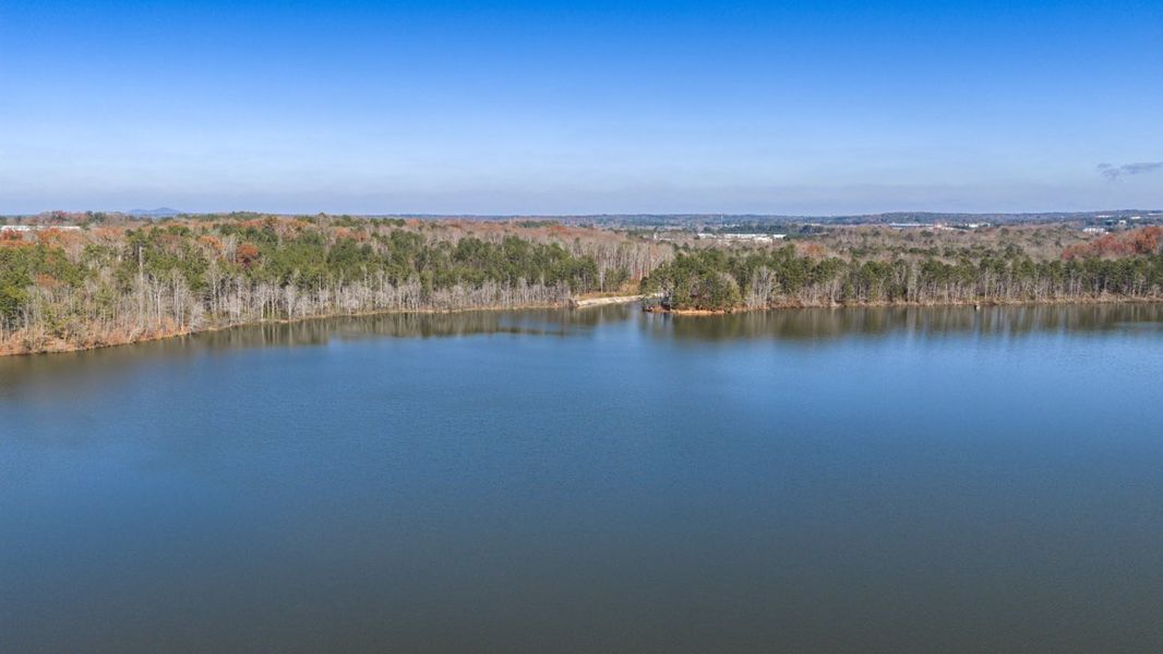 Natural surroundings and green spaces near Carlton in Douglasville, GA (Image 12).