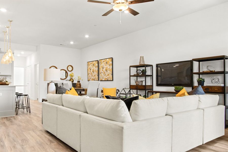 Mira Lagos Villas,75054