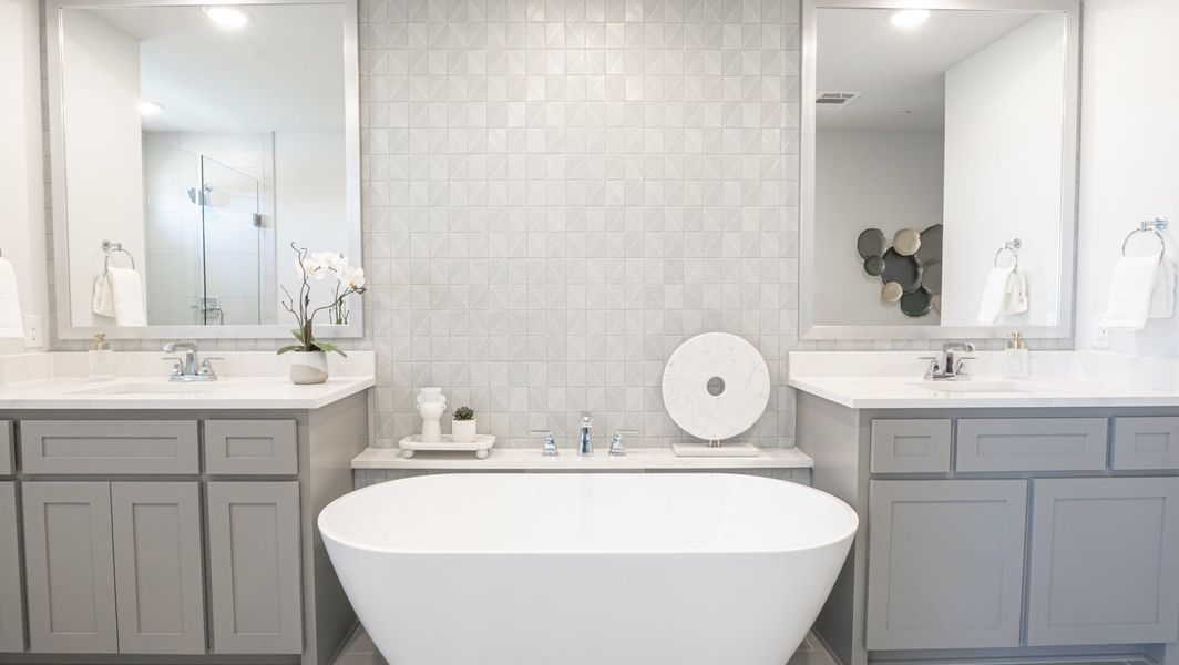 Image 18 of the The Abbey at Mercer Crossing community in Farmers Branch, TX.