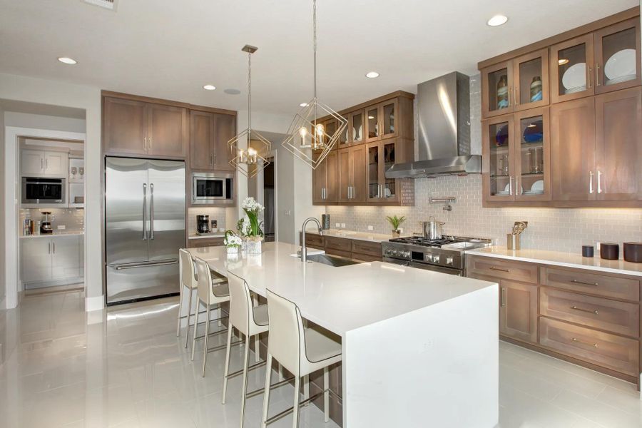 The Lynmar II Kitchen