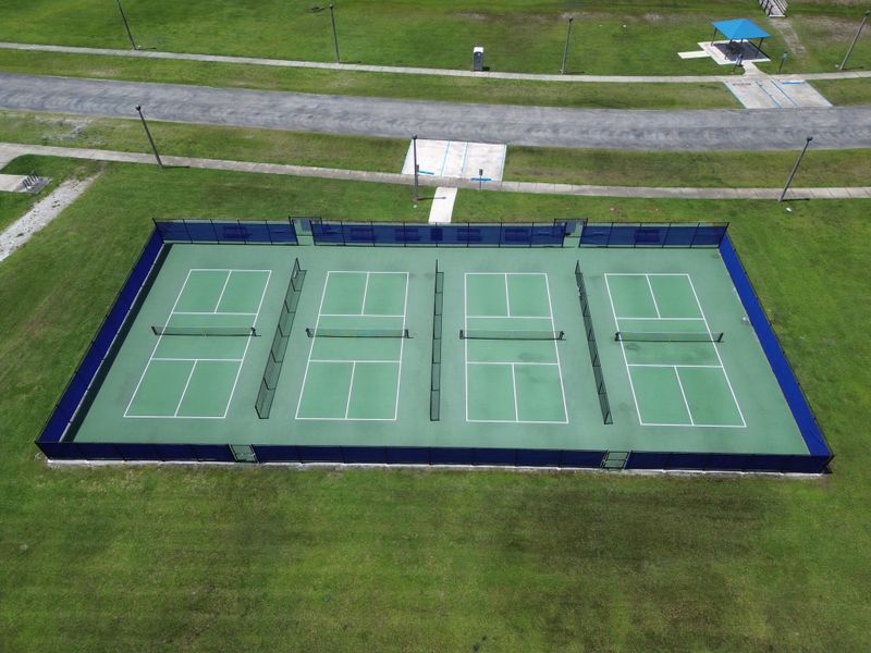 Community amenity available to residents of Lakewood Park in Fort Pierce (Image 4).