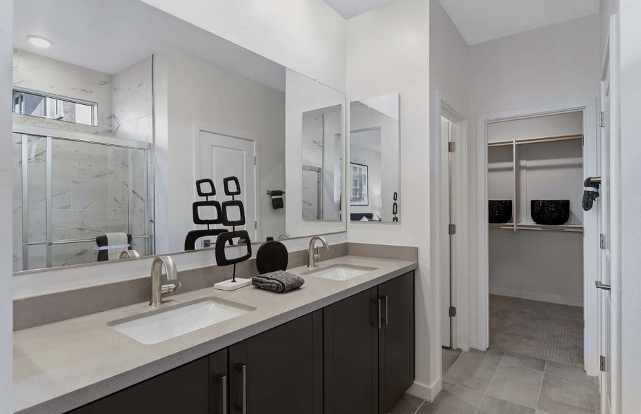 Primary Bathroom | Parker | Sunrise - Valley Series | Surprise, AZ | Landsea Homes