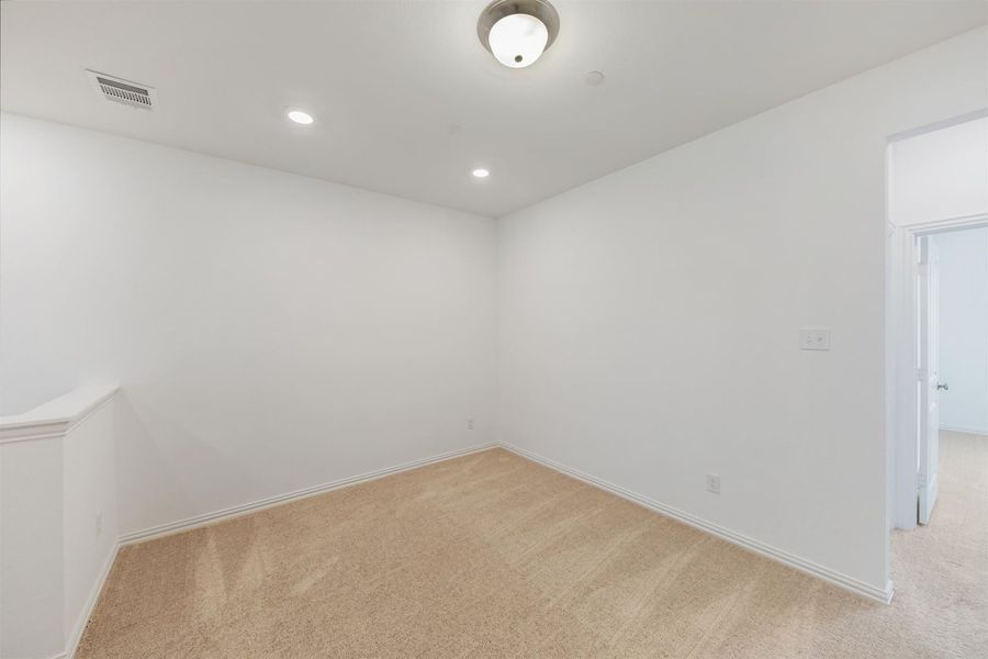 Image 56 of the Legends Crossing - Bungalows community in Irving, TX.