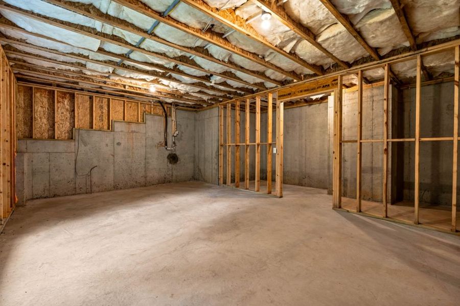 Homes under construction in the The Estates at Hurricane Pointe community in Douglasville, GA (Image 80).