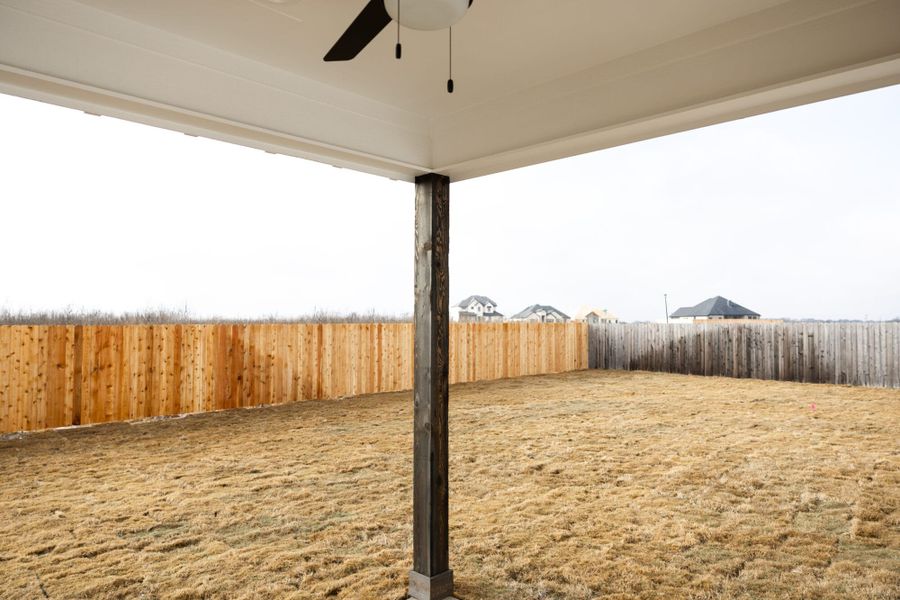 Exterior details of a home in Callan Village, San Antonio (Image 3).
