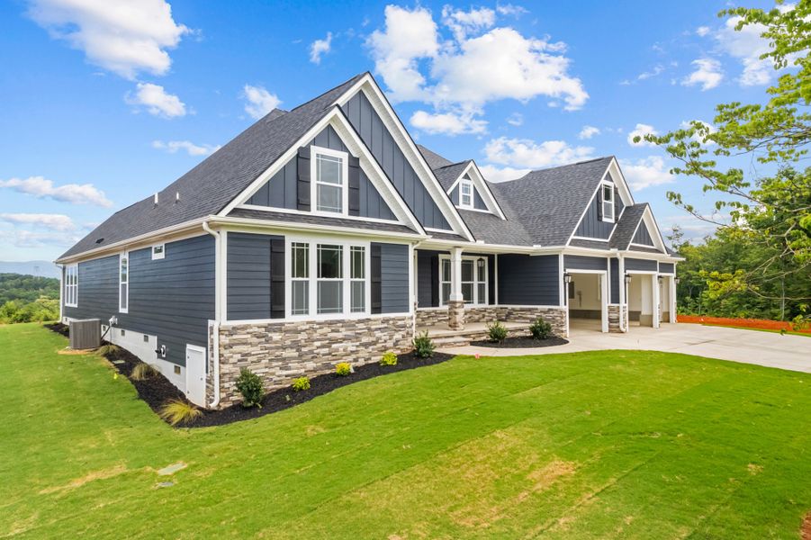 Front exterior of a home in the Peyton Pointe community, located in Inman, SC (Image 6).