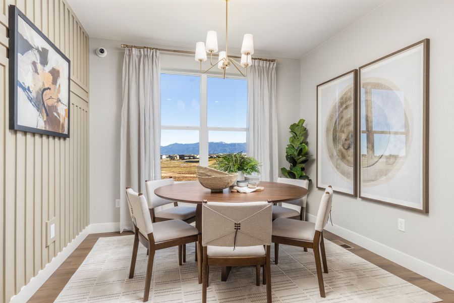 Plan C405 - Sterling Ridge Model - Dining Area