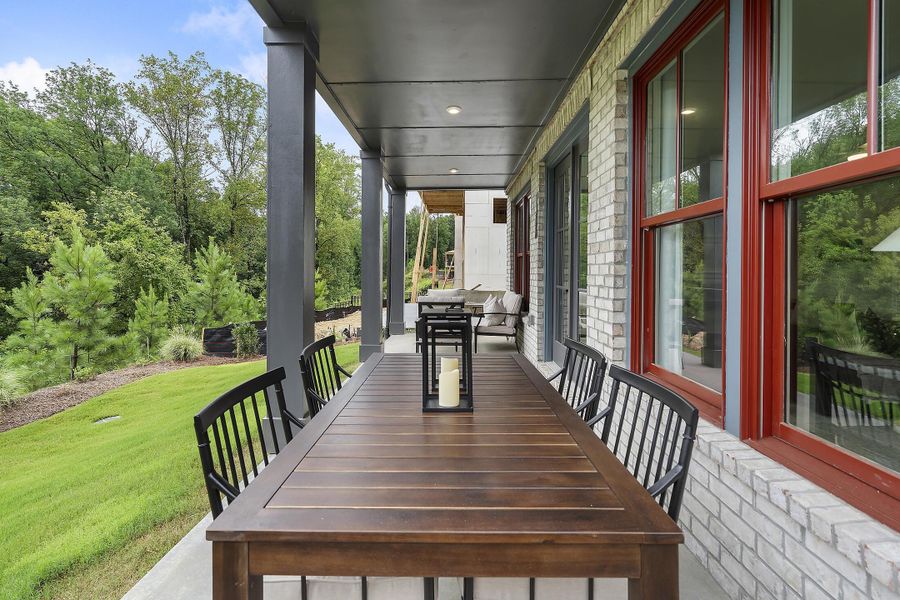 Exterior details of a home in Social Circle, Chattanooga (Image 16).