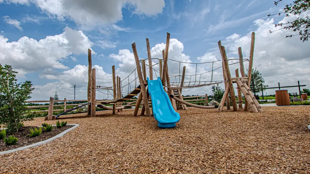 Everly Playground Everly Playground