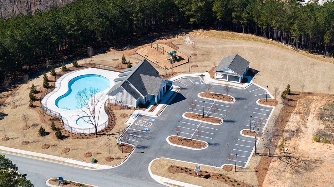 Community amenity available to residents of Oaks at Cedar Grove in Fairburn (Image 33).