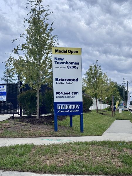 New townhomes from mid-$200s in Briarwood by D.R. Horton, Jacksonville, FL. Charming community with lush surroundings. New townhomes from mid-$200s in Briarwood by D.R. Horton, Jacksonville, FL. Charming community with lush surroundings.