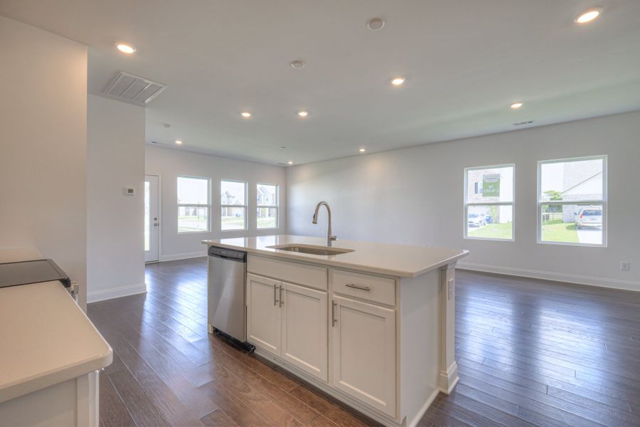 *Single Family Home - Interior finishes may vary per home.