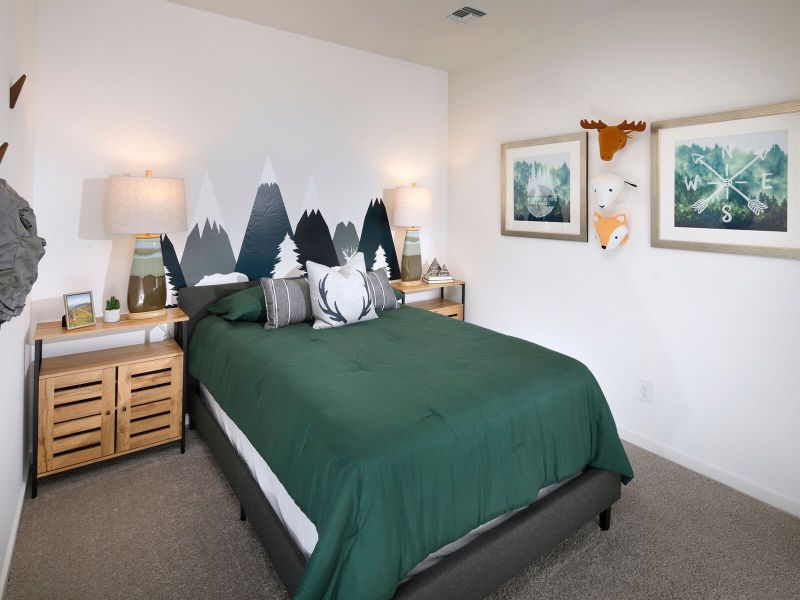 Sierra floorplan image modeled at Paloma Creek in Surprise, AZ.