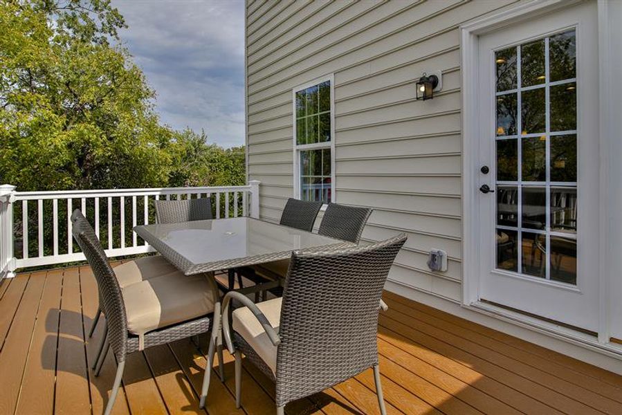 Exterior details of a home in Mountain View, Thompson's Station (Image 1).