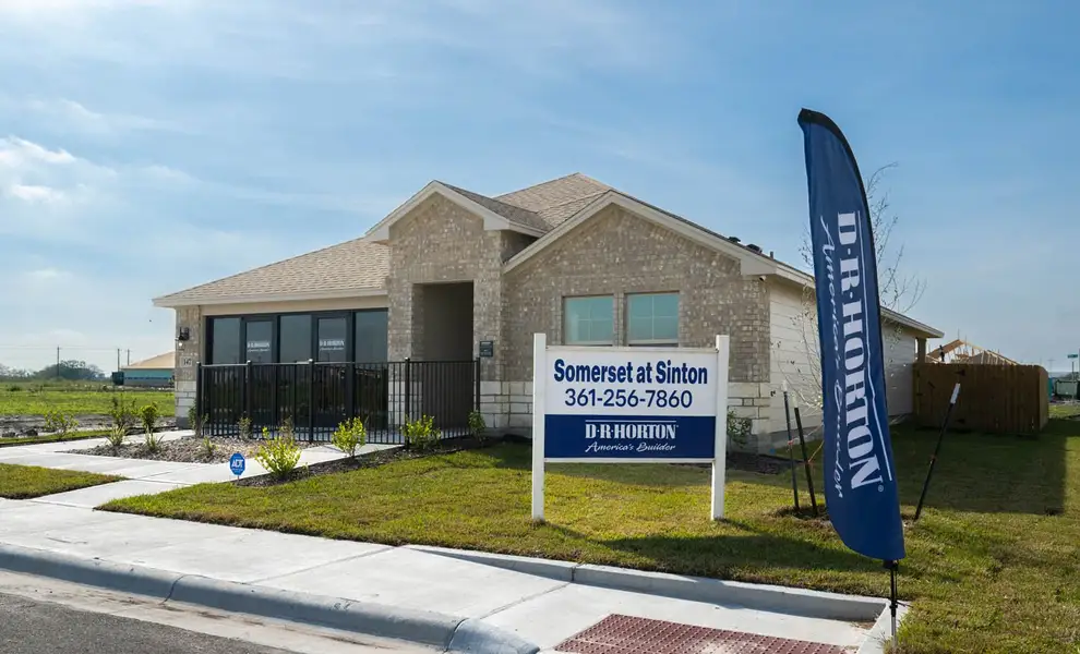 Front exterior of a home in the Somerset at Sinton community, located in Sinton, TX (Image 2).