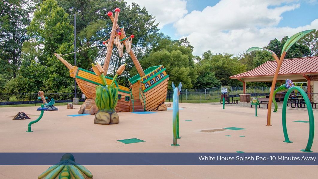 Community amenity available to residents of Legacy Farms in White House (Image 17).