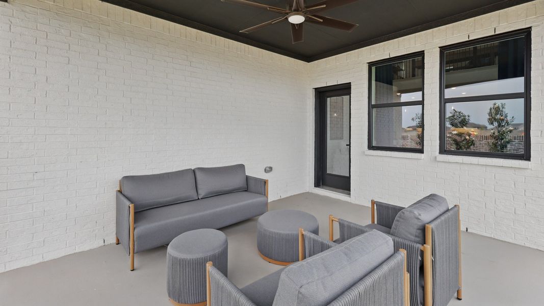 Exterior details of a home in Westridge Journey, McKinney (Image 3).