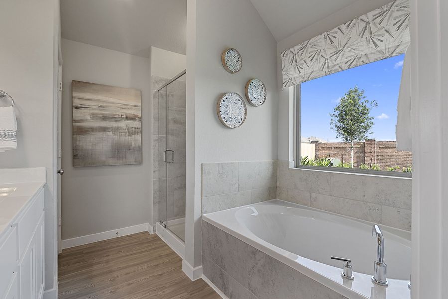 Owner's Bathroom Owner's Bathroom