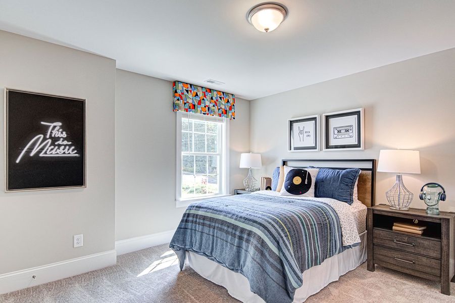 Victor | Secondary Bedroom