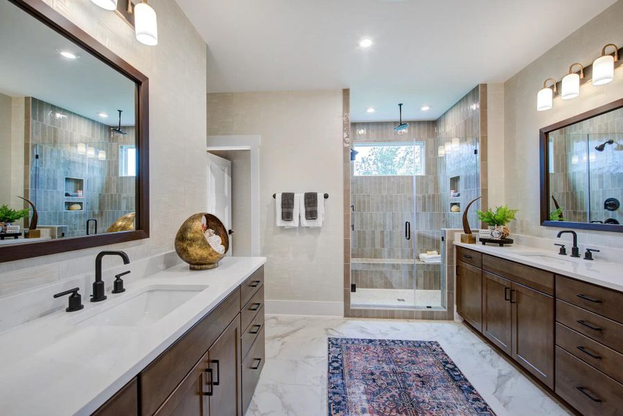 Kayleen Primary Bathroom