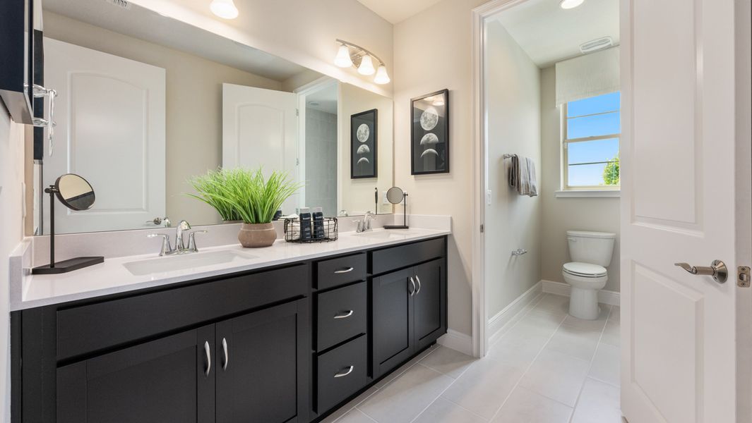 Woodmere II Bathroom Woodmere II Bathroom