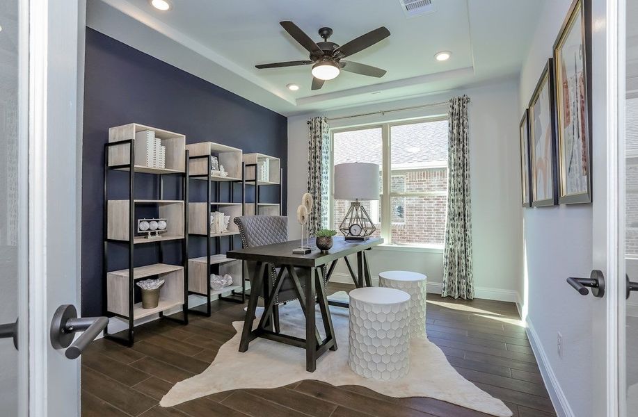 Image 19 of the Bluewater Lakes community in Manvel, TX.