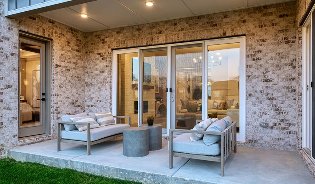 Exterior details of a home in August Park, Spring Hill (Image 18).