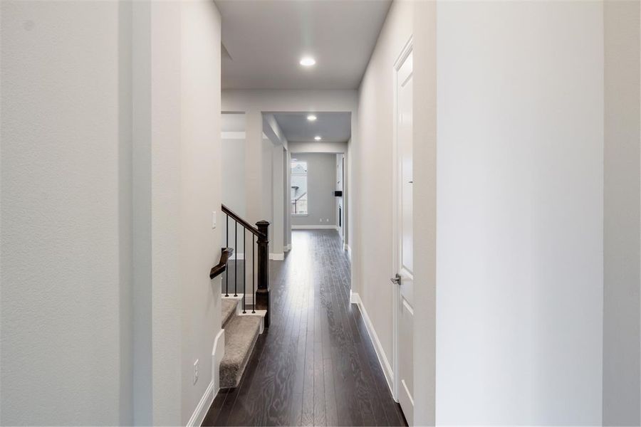 Image 62 of the University Place community in Dallas, TX.