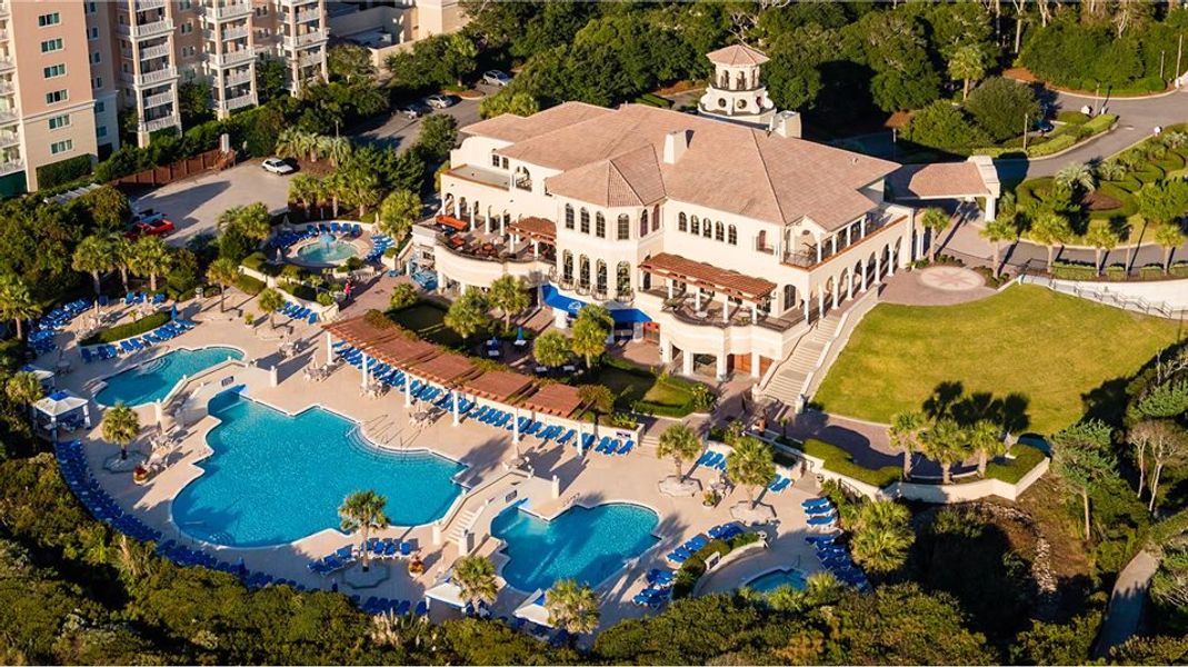 swimming pool swimming pool